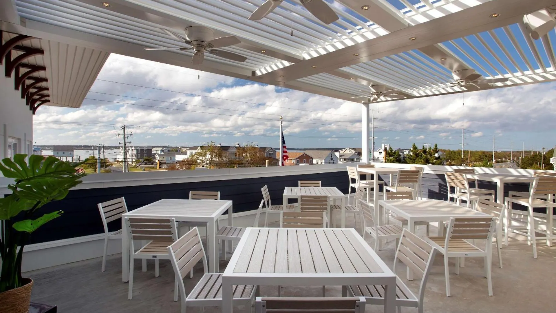 Fenwick Shores, Tapestry Collection By Hilton Fenwick Island