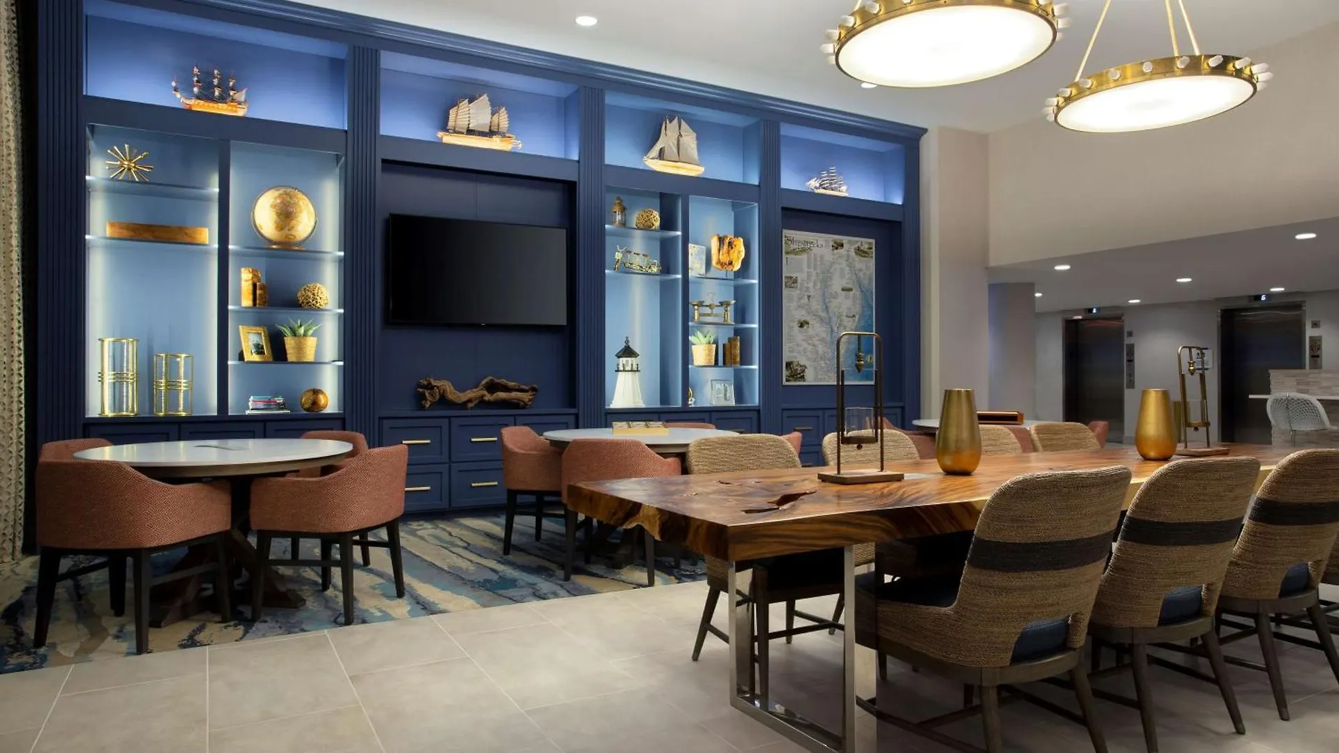 Hotel Fenwick Shores, Tapestry Collection By Hilton
