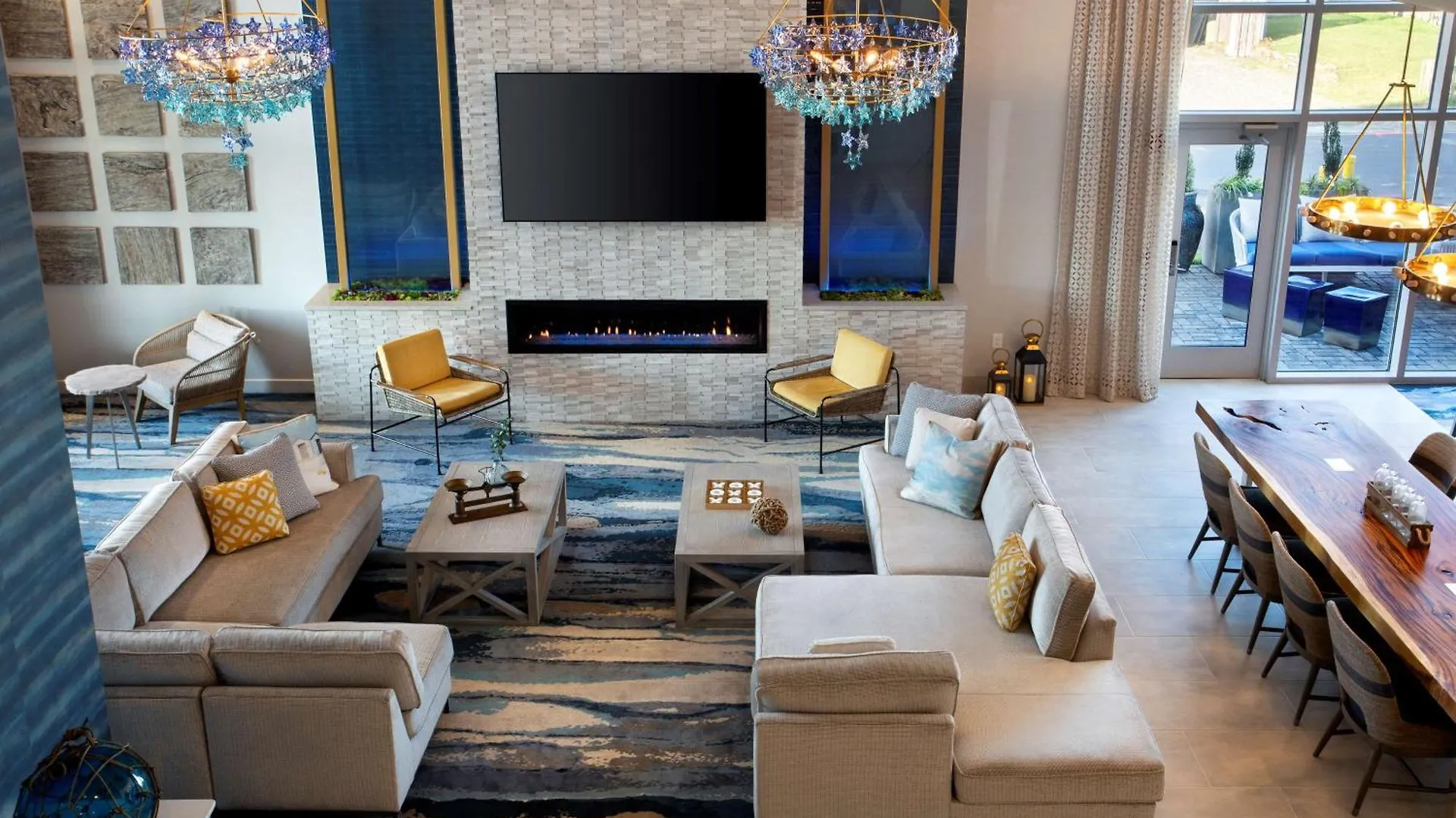 Fenwick Shores, Tapestry Collection By Hilton